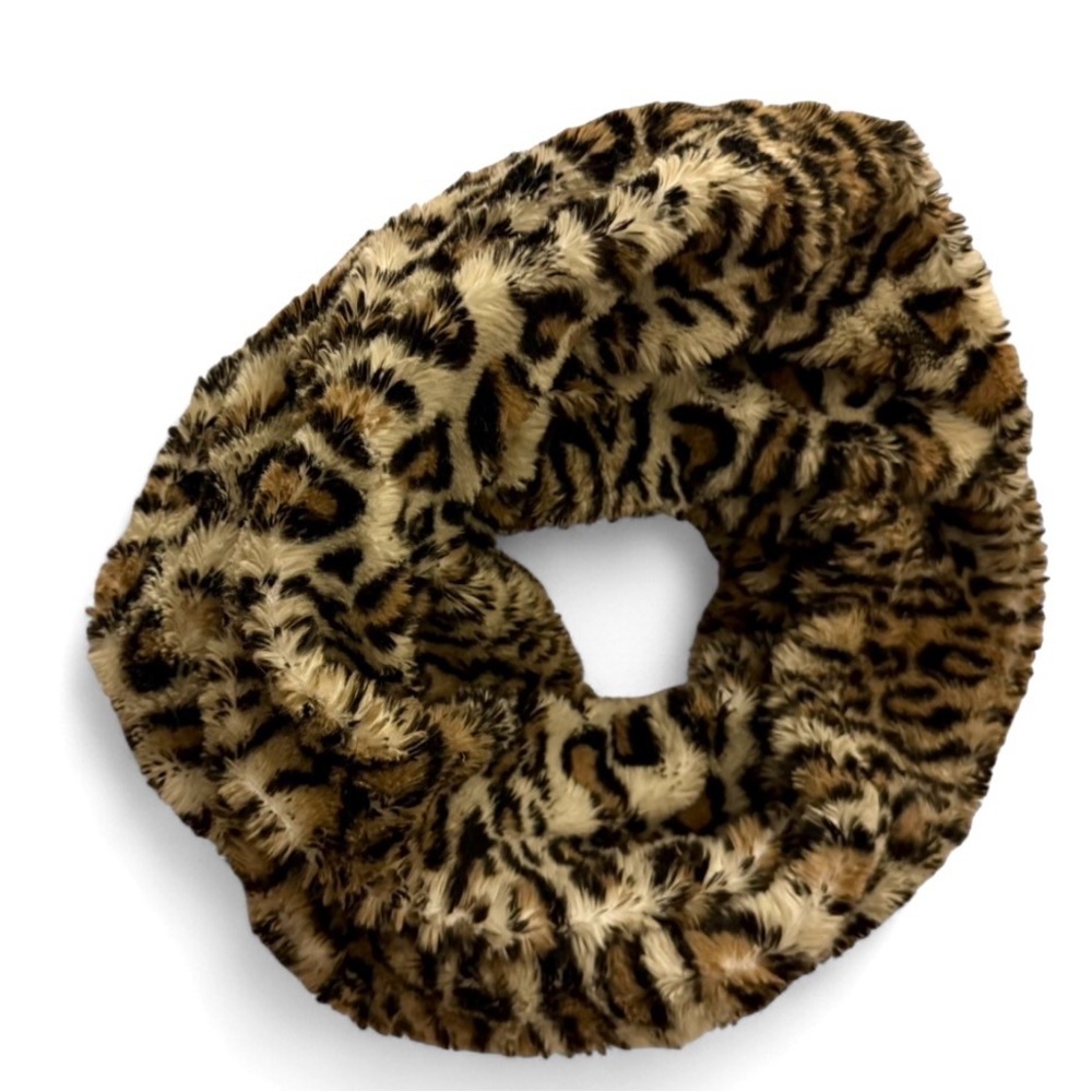 Steve Madden Leopard Print Faux Fur Infinity Scarf